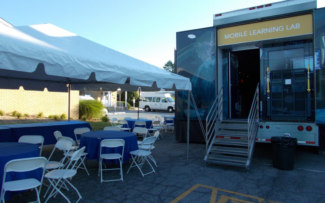 Chez Vous with the Abiomed Mobile Learning Lab